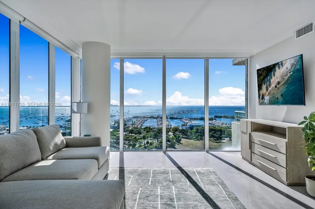 3400 SW 27th Avenue Miami FL 33133