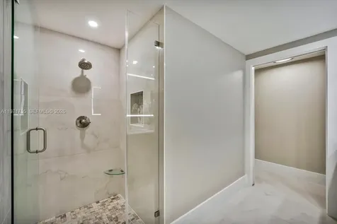 3400 SW 27th Avenue Miami FL 33133