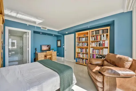 3400 SW 27th Avenue Miami FL 33133