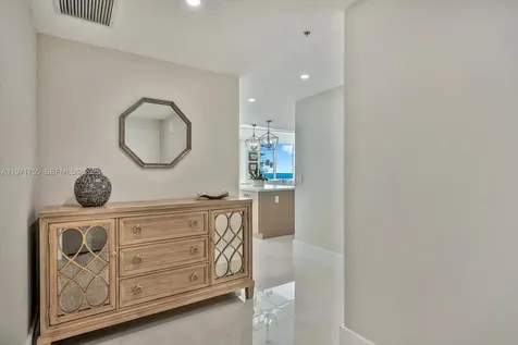 3400 SW 27th Avenue Miami FL 33133