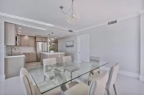 3400 SW 27th Avenue Miami FL 33133