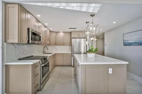 3400 SW 27th Avenue Miami FL 33133