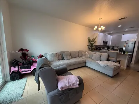 977 SW 147th Avenue Pembroke Pines FL 33027