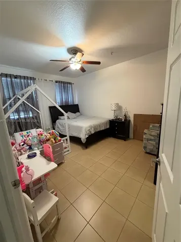 977 SW 147th Avenue Pembroke Pines FL 33027
