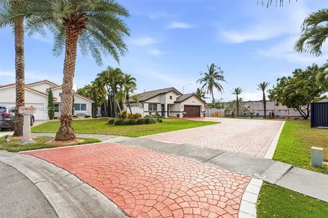 892 NW 136th Place Miami FL 33182