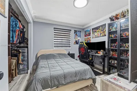 892 NW 136th Place Miami FL 33182