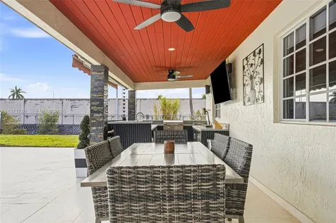 892 NW 136th Place Miami FL 33182