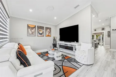 892 NW 136th Place Miami FL 33182