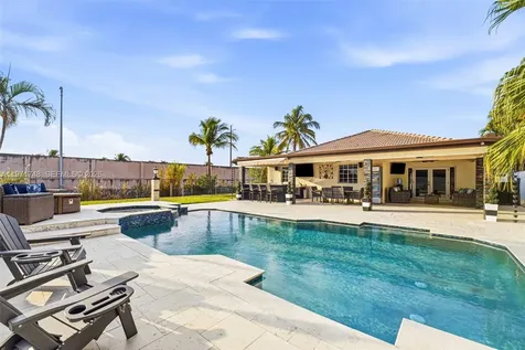 892 NW 136th Place Miami FL 33182
