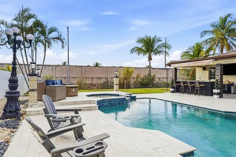 892 NW 136th Place Miami FL 33182