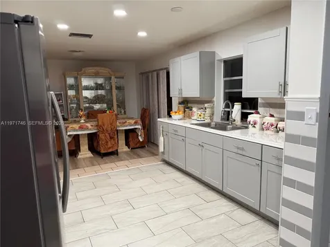 4431 NE 1st Terrace Deerfield Beach FL 33064