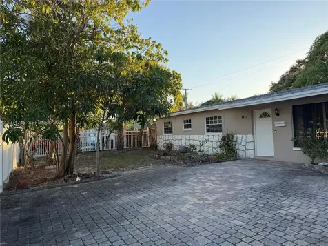 4431 NE 1st Terrace Deerfield Beach FL 33064