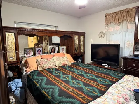 4431 NE 1st Terrace Deerfield Beach FL 33064