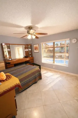 11827 NW 39th Street Sunrise FL 33323