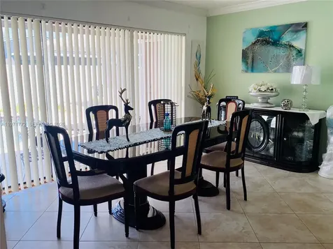 11827 NW 39th Street Sunrise FL 33323
