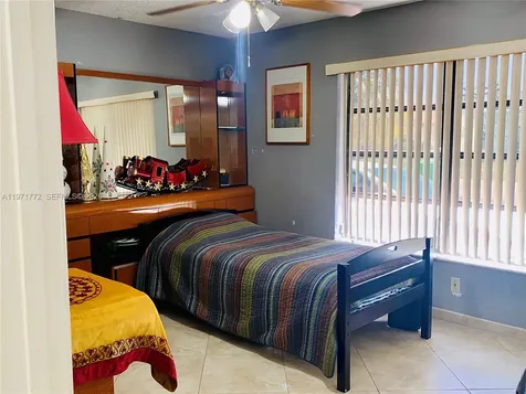11827 NW 39th Street Sunrise FL 33323
