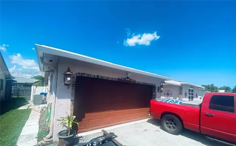 11827 NW 39th Street Sunrise FL 33323