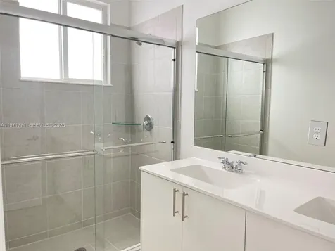1427 SE 7th Terrace Homestead FL 33034