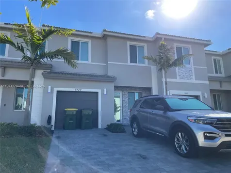 1427 SE 7th Terrace Homestead FL 33034