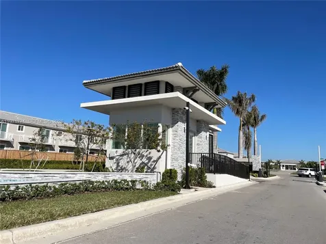1427 SE 7th Terrace Homestead FL 33034