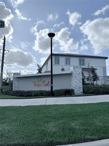 1427 SE 7th Terrace Homestead FL 33034