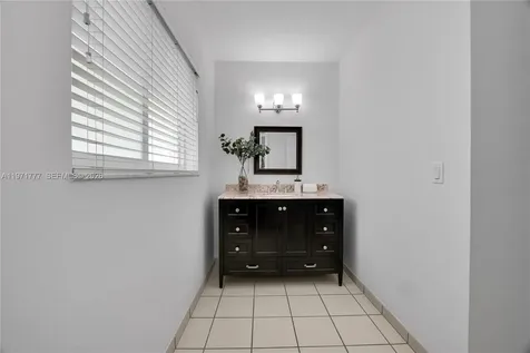 5680 SW 86th Street Miami FL 33143