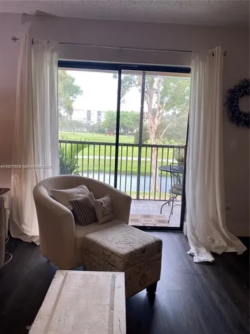 10321 NW 11th Street Pembroke Pines FL 33026
