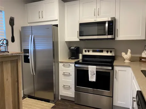 10321 NW 11th Street Pembroke Pines FL 33026