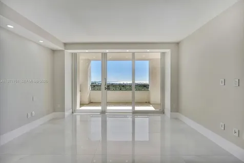 3400 SW 27th Avenue Miami FL 33133