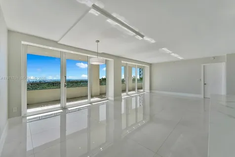 3400 SW 27th Avenue Miami FL 33133