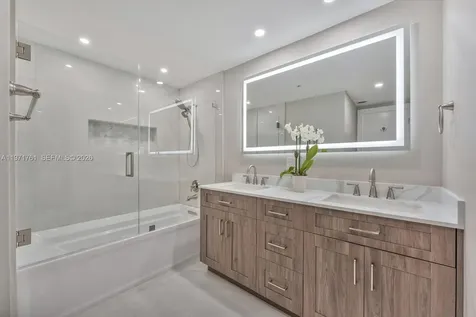 3400 SW 27th Avenue Miami FL 33133