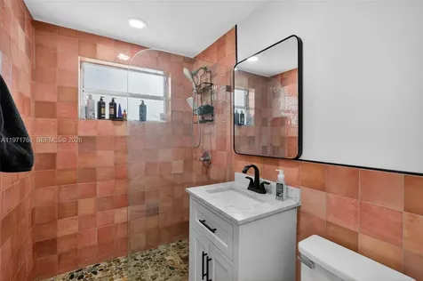 911 Meridian Avenue Miami Beach FL 33139