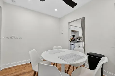 911 Meridian Avenue Miami Beach FL 33139
