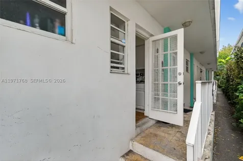 911 Meridian Avenue Miami Beach FL 33139