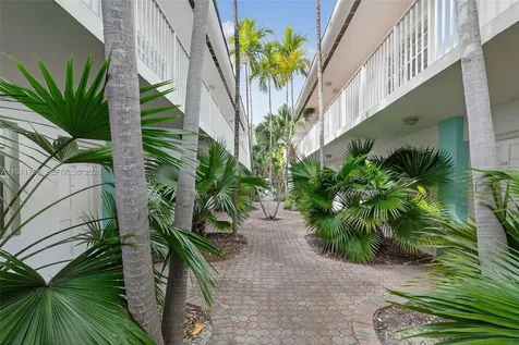 911 Meridian Avenue Miami Beach FL 33139
