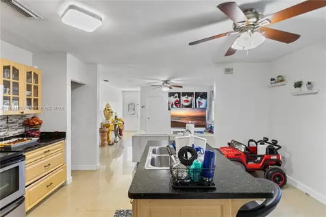 45 NE 186th Terrace Miami FL 33179