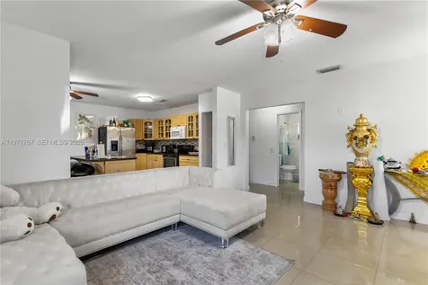 45 NE 186th Terrace Miami FL 33179