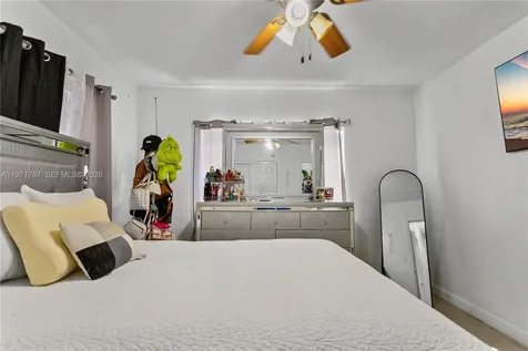 45 NE 186th Terrace Miami FL 33179