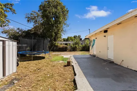 45 NE 186th Terrace Miami FL 33179