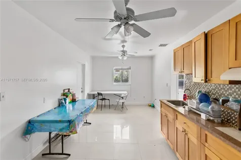 45 NE 186th Terrace Miami FL 33179