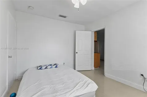 45 NE 186th Terrace Miami FL 33179