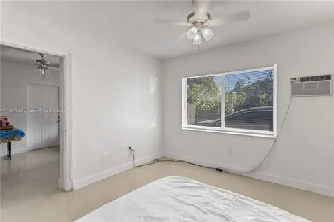 45 NE 186th Terrace Miami FL 33179