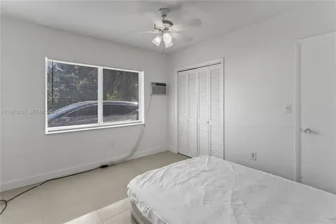 45 NE 186th Terrace Miami FL 33179