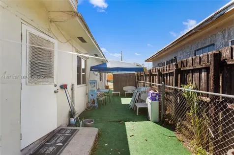 45 NE 186th Terrace Miami FL 33179