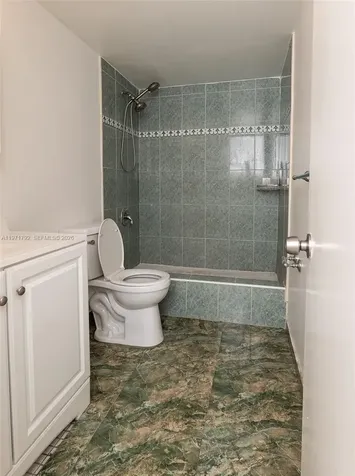8421 NW 8th Street Miami FL 33126