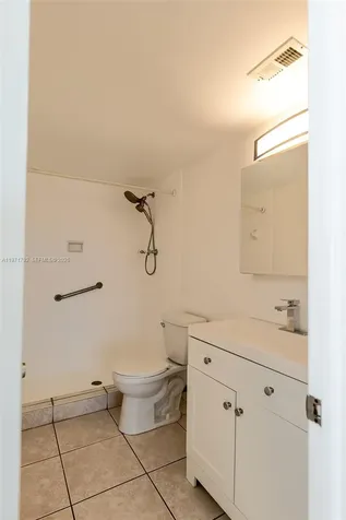 8421 NW 8th Street Miami FL 33126