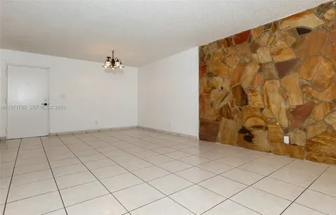 8421 NW 8th Street Miami FL 33126