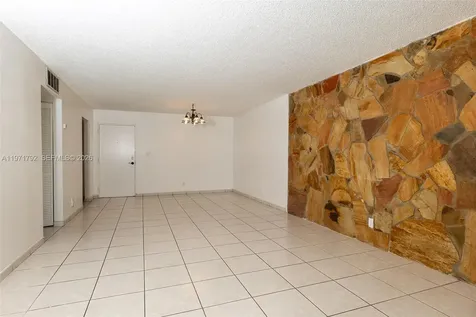 8421 NW 8th Street Miami FL 33126