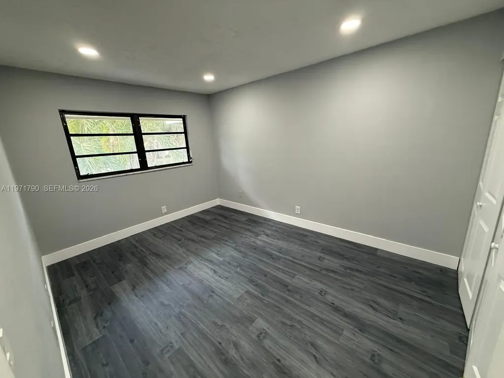2700 N 34th Avenue Hollywood FL 33021