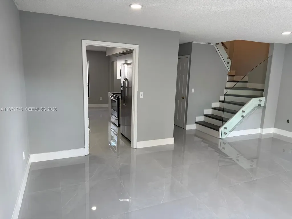 2700 N 34th Avenue Hollywood FL 33021